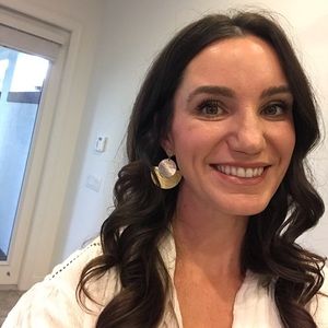 Meet your Posher, Sherry